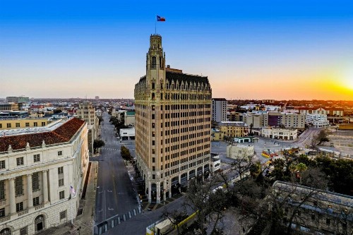 The Emily Morgan Hotel - A DoubleTree by Hilton - image 5
