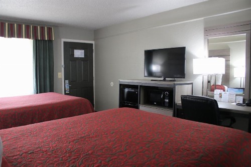 Days Inn by Wyndham N.W. Medical Center - image 19