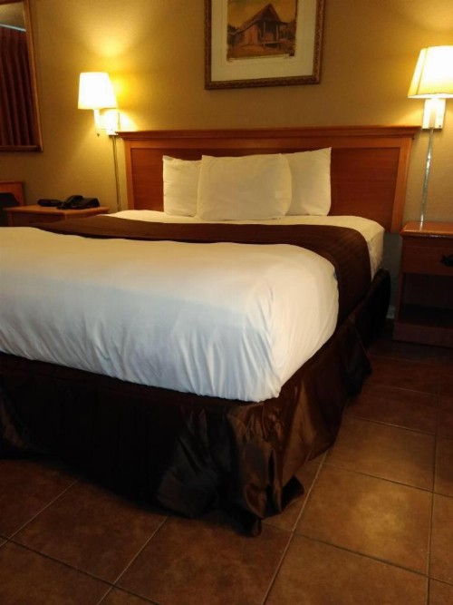 Knights Inn San Antonio near AT&T Center - image 19