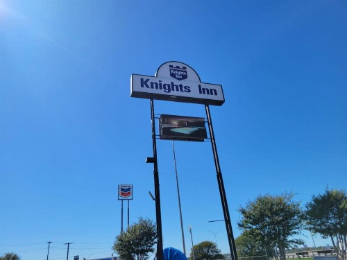Knights Inn San Antonio near AT&T Center - image 33