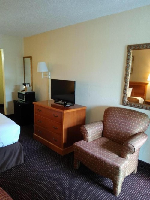 Knights Inn San Antonio near AT&T Center - image 7