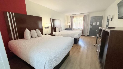 Ramada by Wyndham San Antonio/Near SeaWorld - image 16