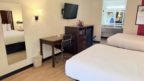 Ramada by Wyndham San Antonio/Near SeaWorld - image 45