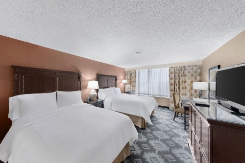 San Antonio Colonnade Hotel - image 13