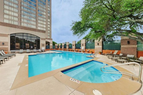 San Antonio Colonnade Hotel - image 19