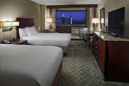 DoubleTree by Hilton San Antonio Downtown - image 17
