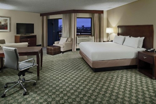 DoubleTree by Hilton San Antonio Downtown - image 19