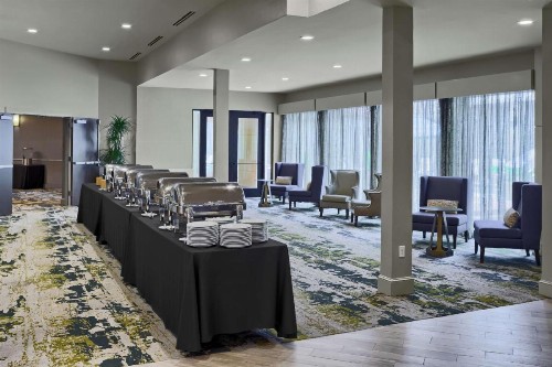 DoubleTree by Hilton San Antonio Downtown - image 32