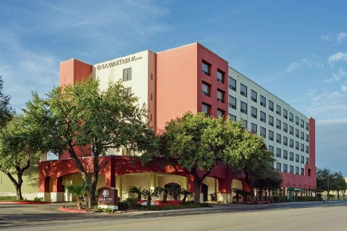 DoubleTree by Hilton San Antonio Downtown - image 8