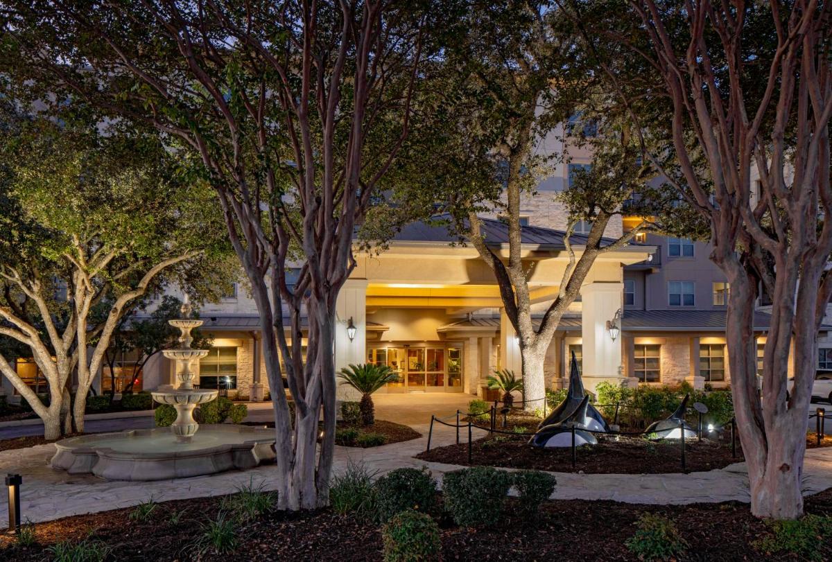 Hilton San Antonio Hill Country - image 6