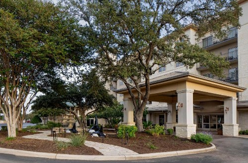 Hilton San Antonio Hill Country - image 8