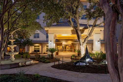 Hilton San Antonio Hill Country - image 9