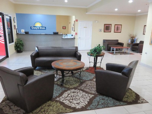 Days Inn by Wyndham San Antonio Northwest/Seaworld - image 17