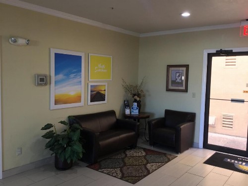 Days Inn by Wyndham San Antonio Northwest/Seaworld - image 22