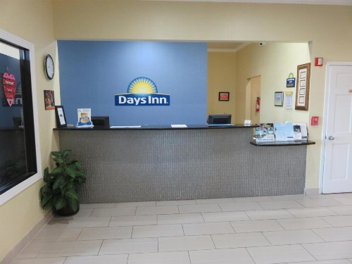 Days Inn by Wyndham San Antonio Northwest/Seaworld - image 29