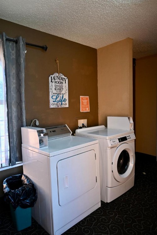 Quality Inn & Suites I-35 near AT&T Center - image 38