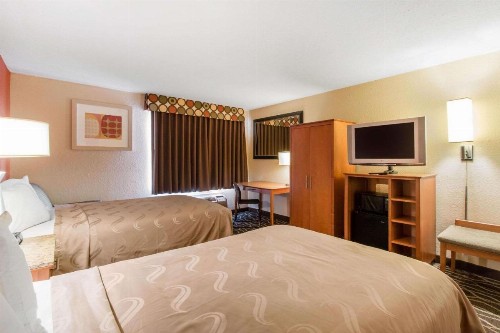 Quality Inn & Suites I-35 near AT&T Center - image 40