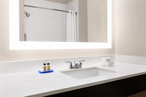 Holiday Inn Express Hotel & Suites San Antonio NW-Medical Area an IHG Hotel - image 13