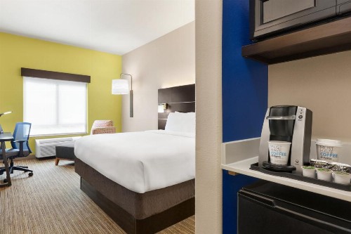 Holiday Inn Express Hotel & Suites San Antonio NW-Medical Area an IHG Hotel - image 18