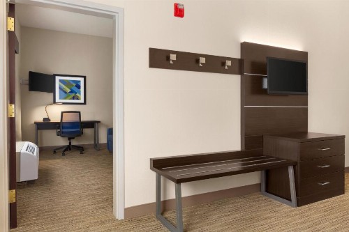 Holiday Inn Express Hotel & Suites San Antonio NW-Medical Area an IHG Hotel - image 24