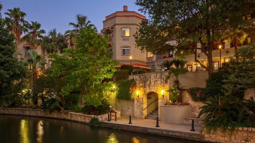 Hotel Indigo San Antonio Riverwalk an IHG Hotel