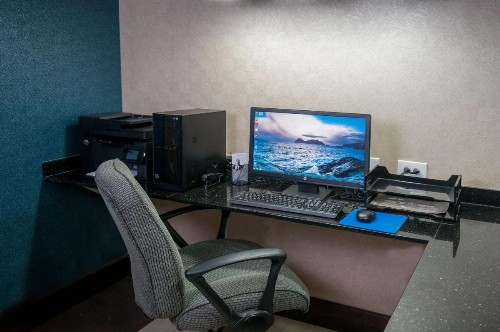 Holiday Inn Express Hotel & Suites San Antonio - Rivercenter Area an IHG Hotel - image 29
