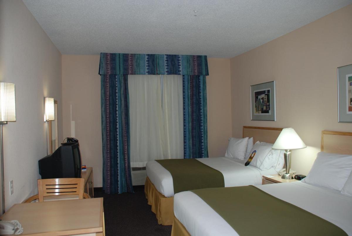 Holiday Inn Express Hotel & Suites San Antonio - Rivercenter Area an IHG Hotel - image 6