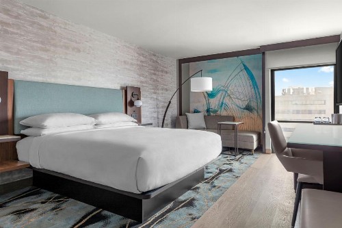 Holiday Inn San Antonio International Airport - image 11