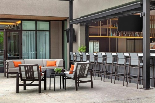 Holiday Inn San Antonio International Airport - image 18