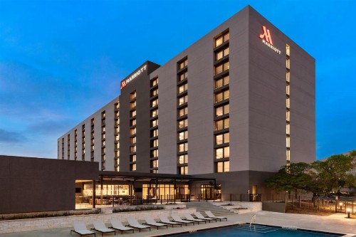 Holiday Inn San Antonio International Airport - image 21