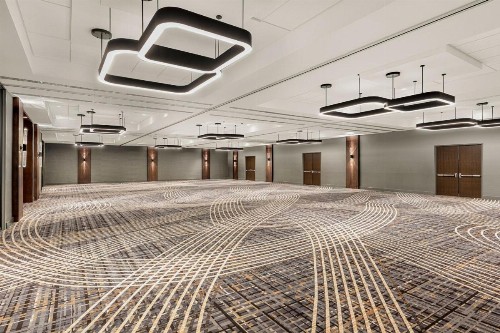 Holiday Inn San Antonio International Airport - image 3