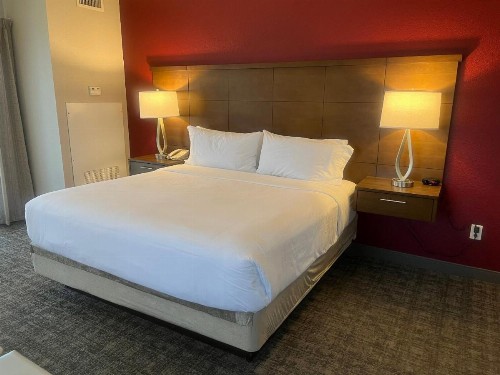 Staybridge Suites San Antonio Downtown Convention Center - image 19