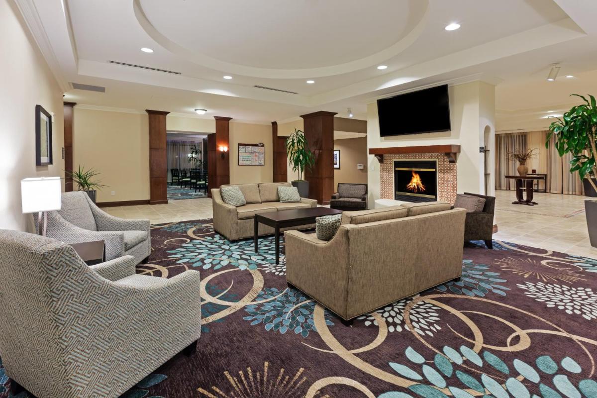Staybridge Suites San Antonio Downtown Convention Center - image 2