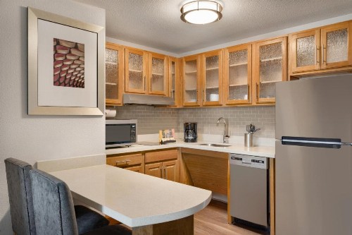 Staybridge Suites San Antonio Downtown Convention Center - image 20