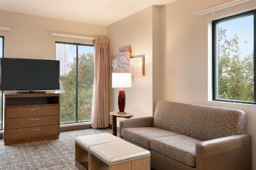 Staybridge Suites San Antonio Downtown Convention Center - image 22