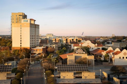 Staybridge Suites San Antonio Downtown Convention Center - image 25