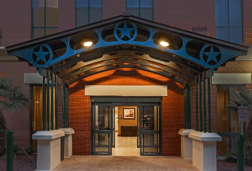 Staybridge Suites San Antonio Downtown Convention Center - image 3
