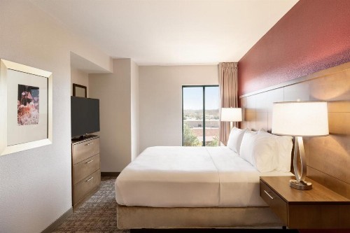 Staybridge Suites San Antonio Downtown Convention Center - image 41