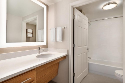 Staybridge Suites San Antonio Downtown Convention Center - image 46