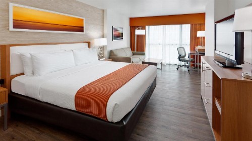 Holiday Inn San Antonio-Riverwalk an IHG Hotel - image 27