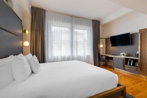 Hotel Gibbs Downtown Riverwalk - image 30