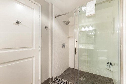 Hotel Gibbs Downtown Riverwalk - image 34