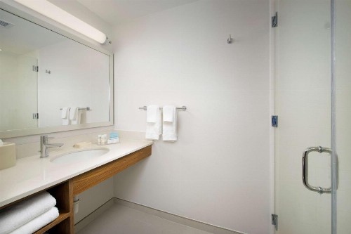 Hampton Inn & Suites San Antonio Northwest/Medical Center - image 10