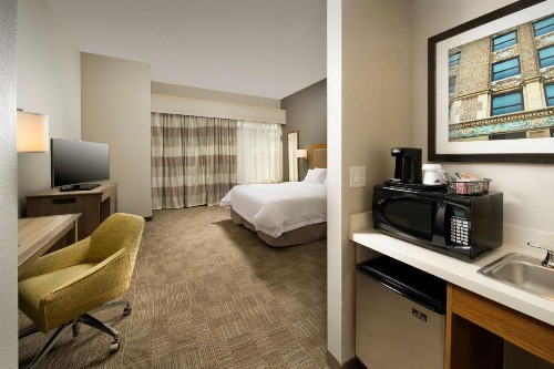 Hampton Inn & Suites San Antonio Northwest/Medical Center - image 22