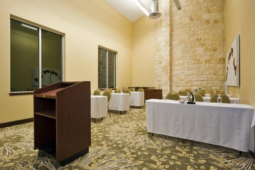 Holiday Inn San Antonio Northwest- SeaWorld Area an IHG Hotel - image 10