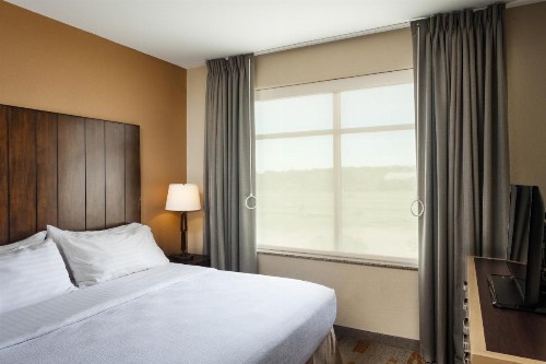 Holiday Inn San Antonio Northwest- SeaWorld Area an IHG Hotel - image 14