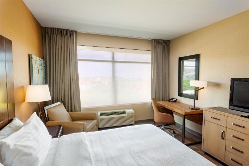 Holiday Inn San Antonio Northwest- SeaWorld Area an IHG Hotel - image 23