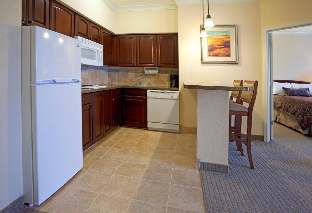 Staybridge Suites San Antonio Sea World an IHG Hotel - image 7