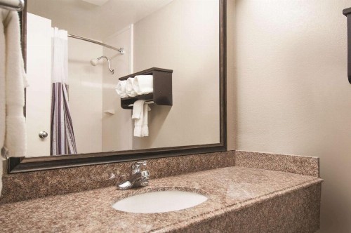 La Quinta Inn by Wyndham San Antonio Brooks City Base - image 40