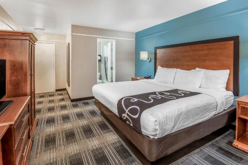 La Quinta Inn by Wyndham San Antonio Brooks City Base - image 41
